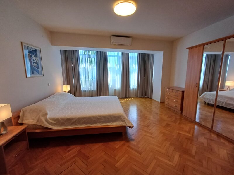 Batistei 4 camere bloc nou